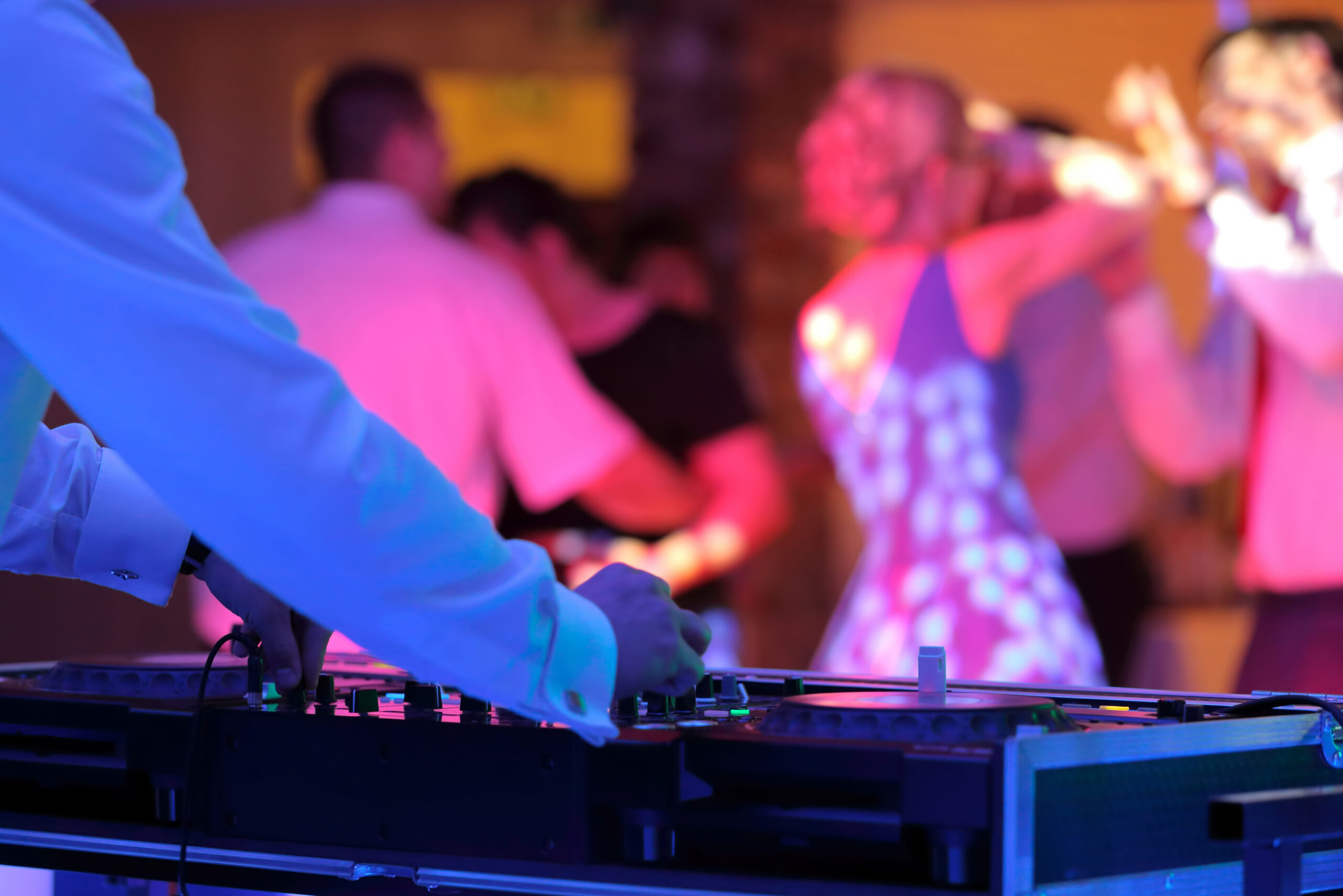 Nashville DJ plays music at wedding reception for a luxury wedding at expensive venue